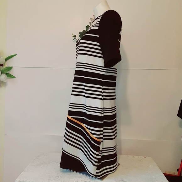 Black/Cream Striped Donna Ricco Dress - Picture 2 of 10